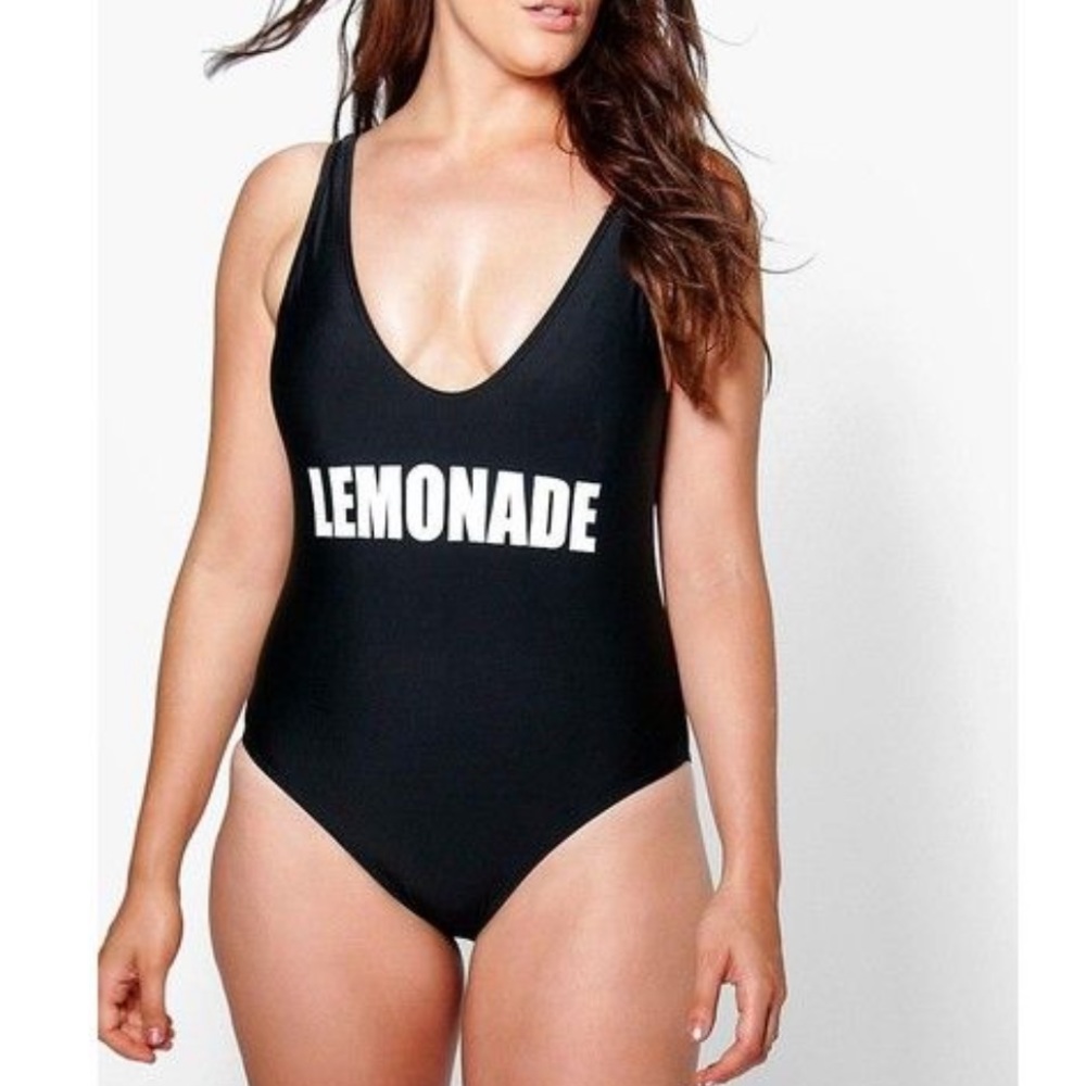 Boohoo Black “Lemonade” Graphic One Piece Swimsuit Size 20